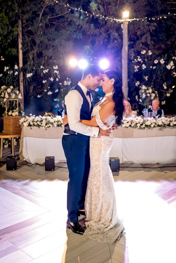 Summer Wedding In Nicosia With Beautiful Details