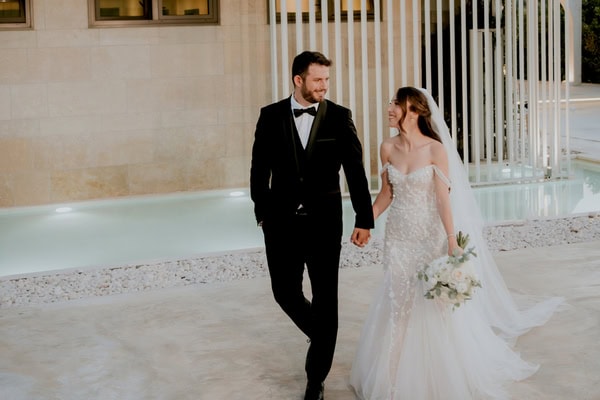 Υπέροχος καλοκαιρινός γάμος στο Amaltheia the Place σε παστέλ αποχρώσεις  | Alkesta & Loren