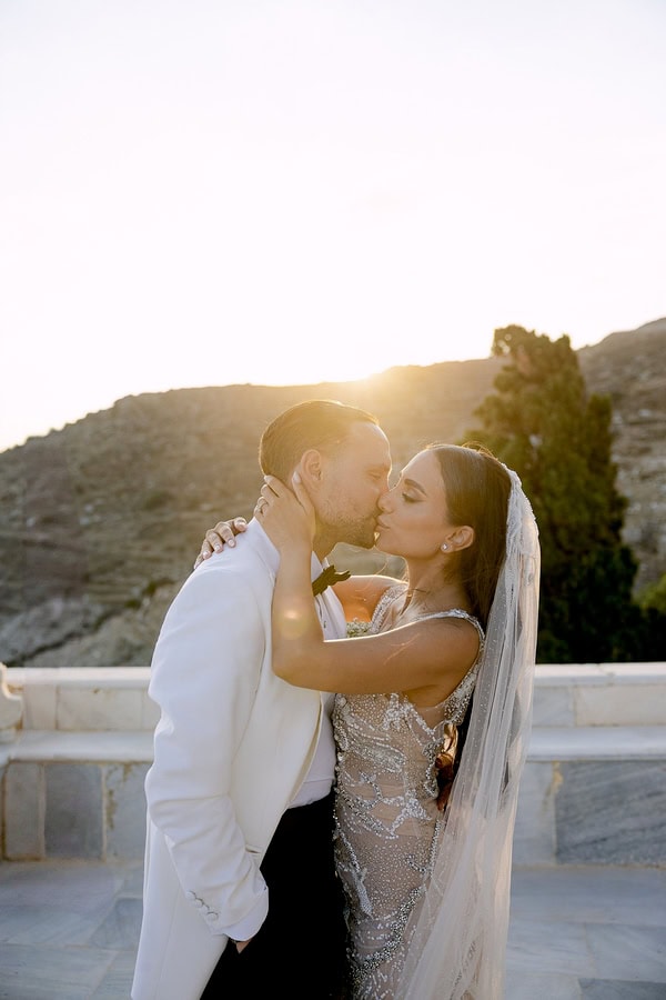 Elegant Summer Wedding In Tinos With White Details