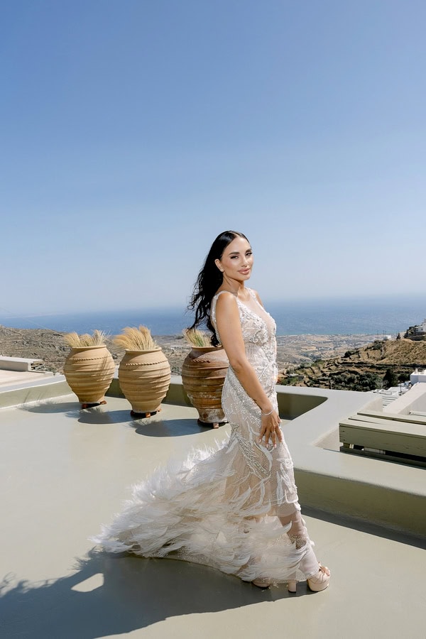 Elegant Summer Wedding In Tinos With White Details