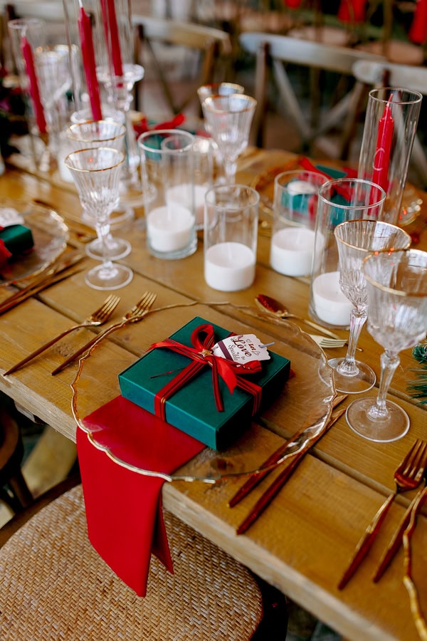 Holiday Season Wedding With Christmas Magic