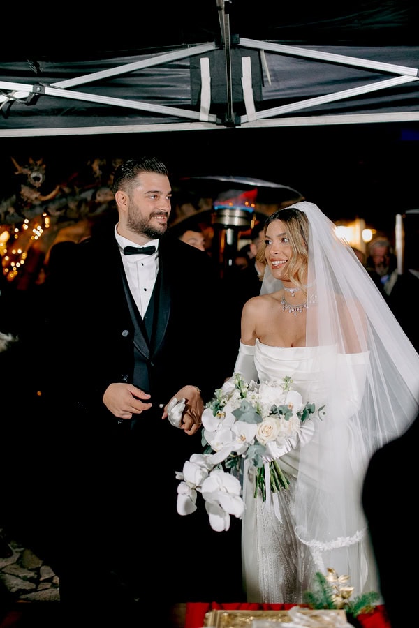 Holiday Season Wedding With Christmas Magic