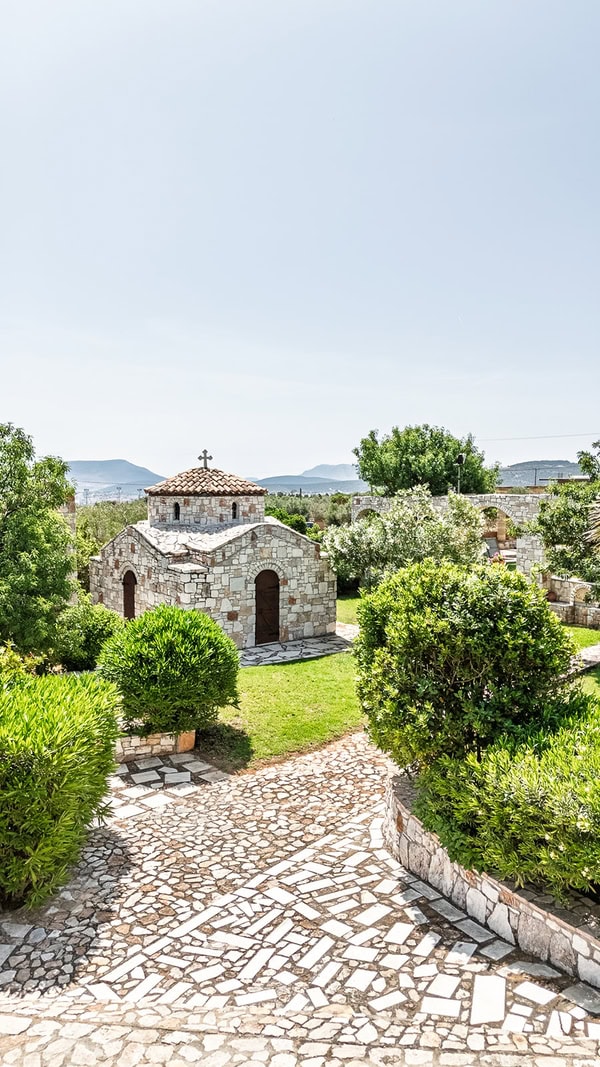 Plan Your Wedding At Ktima Kekropia With Unique Style