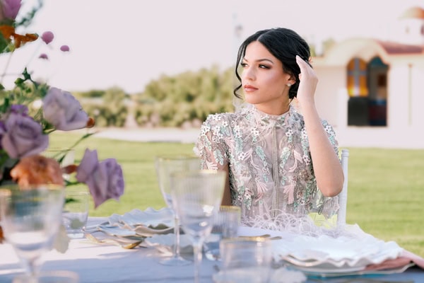 Romantic Wedding Editorial Filled With Soft Pastel Florals