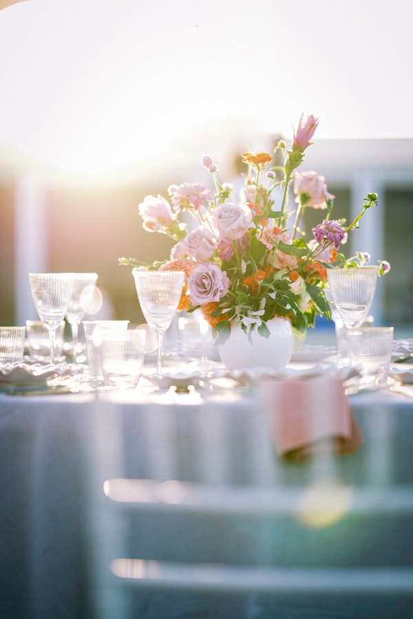 Romantic Wedding Editorial Filled With Soft Pastel Florals