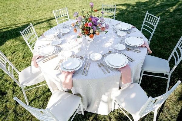 Romantic Wedding Editorial Filled With Soft Pastel Florals