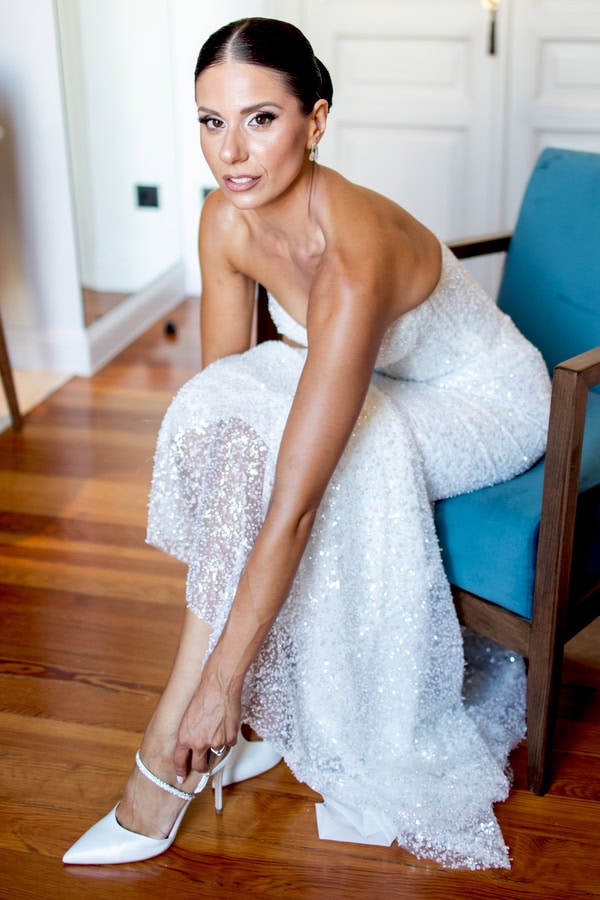 Romantic Wedding With White And Gold Details Patra