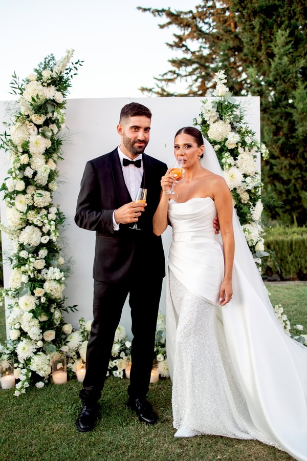 Romantic Wedding With White And Gold Details Patra