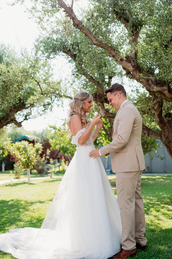 Summer Garden Style Wedding With Romantic Details