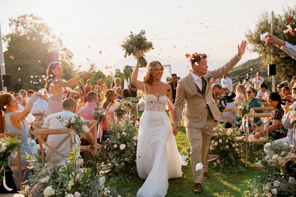 Summer Garden Style Wedding With Romantic Details