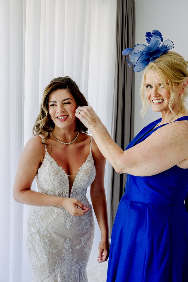 Summer Wedding Lythos White Flowers