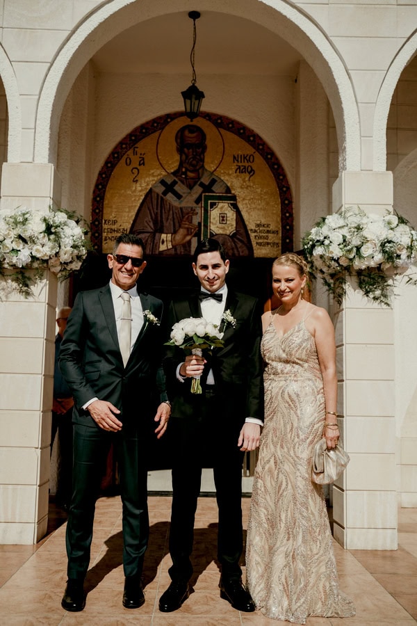 Summer Wedding With Romantic Details In Nicosia