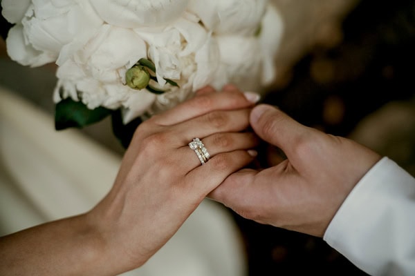 Summer Wedding With Romantic Details In Nicosia