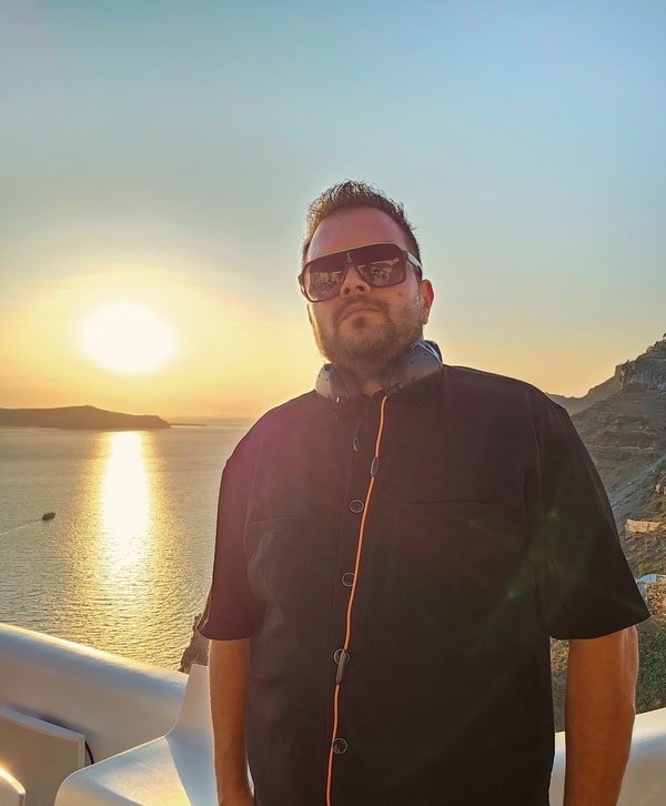 wedding-djs-santorini-entertainment-32