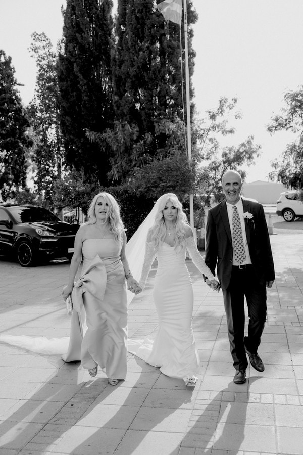 Beautiful Summer Wedding Blue Hues Chinoiserie Details