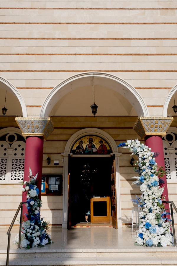 Beautiful Summer Wedding Blue Hues Chinoiserie Details
