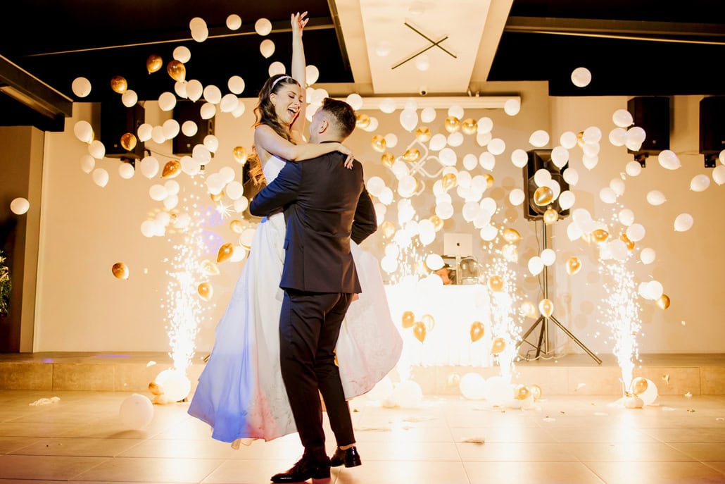 Chic γάμος στη Λάρισα με ολόλευκα άνθη | Σοφία & Ηλίας