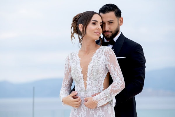 Dreamy Wedding With White Florals And Elegant Style