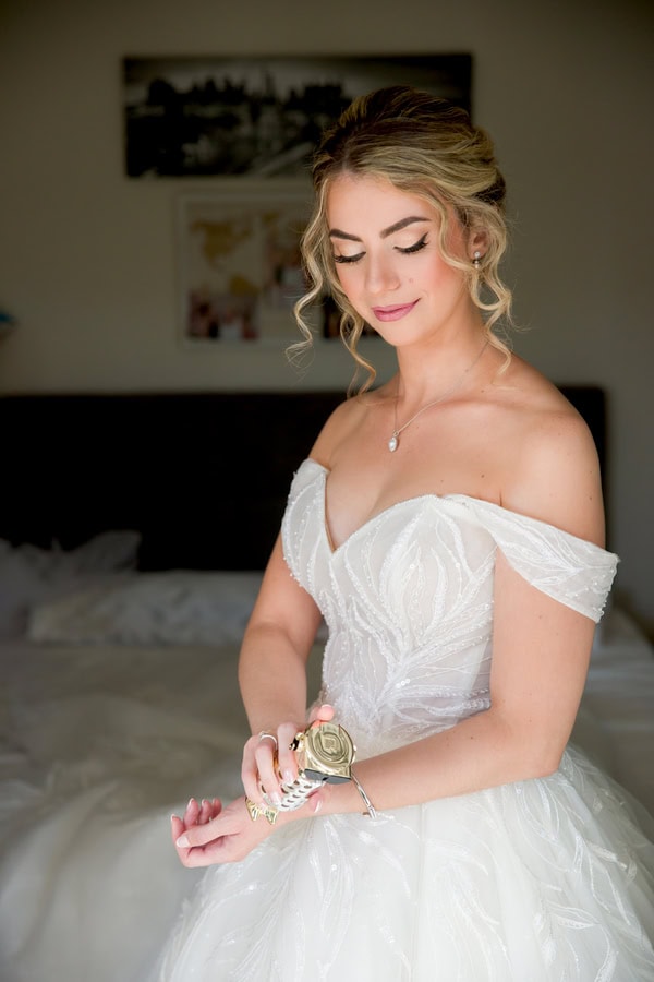 Military Wedding Thessaloniki White Flowers