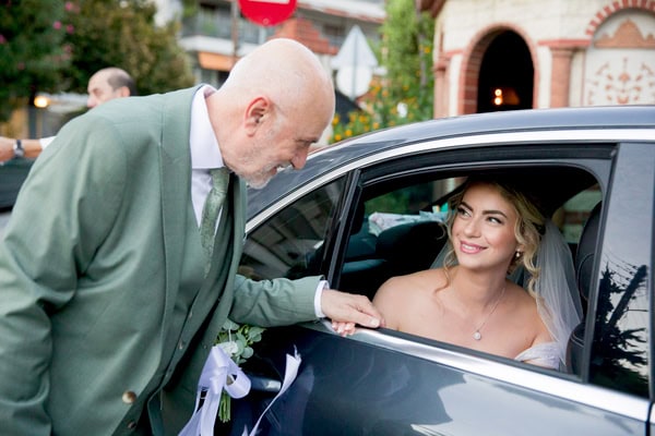 Military Wedding Thessaloniki White Flowers