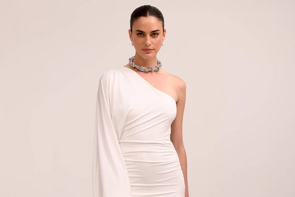 Νυφικά φορέματα απο τη NASH που μαγνητίζουν με το σύγχρονο ύφος τους