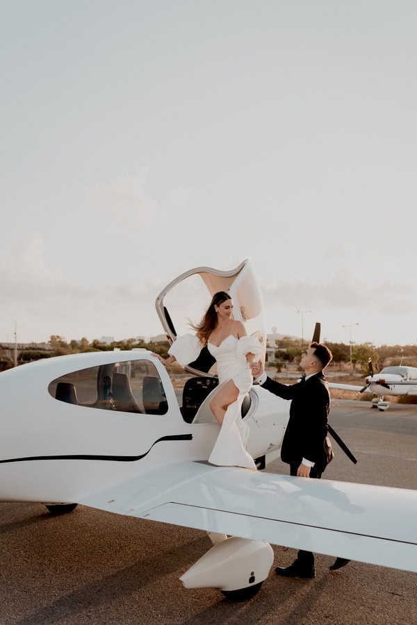 Romantic Chic Wedding Heraklio With White Flowers