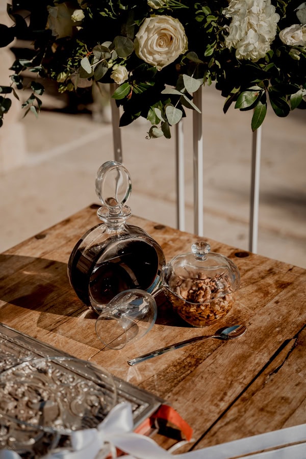 Romantic Chic Wedding Heraklio With White Flowers