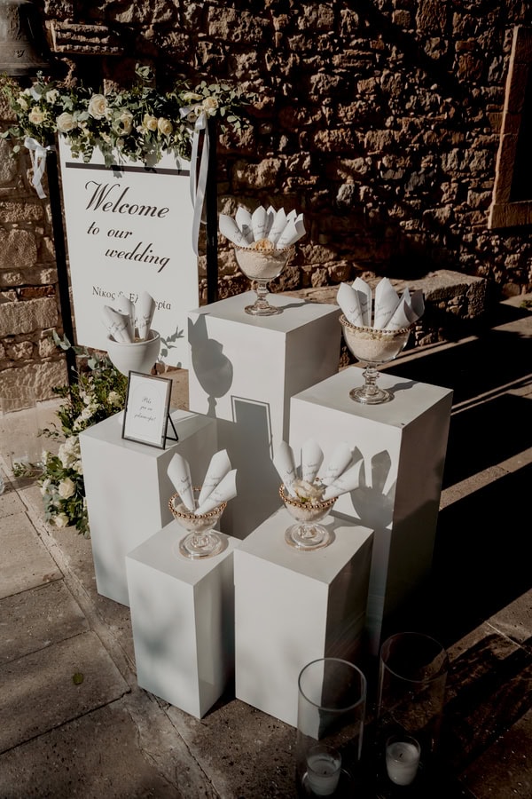 Romantic Chic Wedding Heraklio With White Flowers