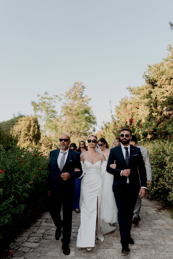 Romantic Chic Wedding Heraklio With White Flowers