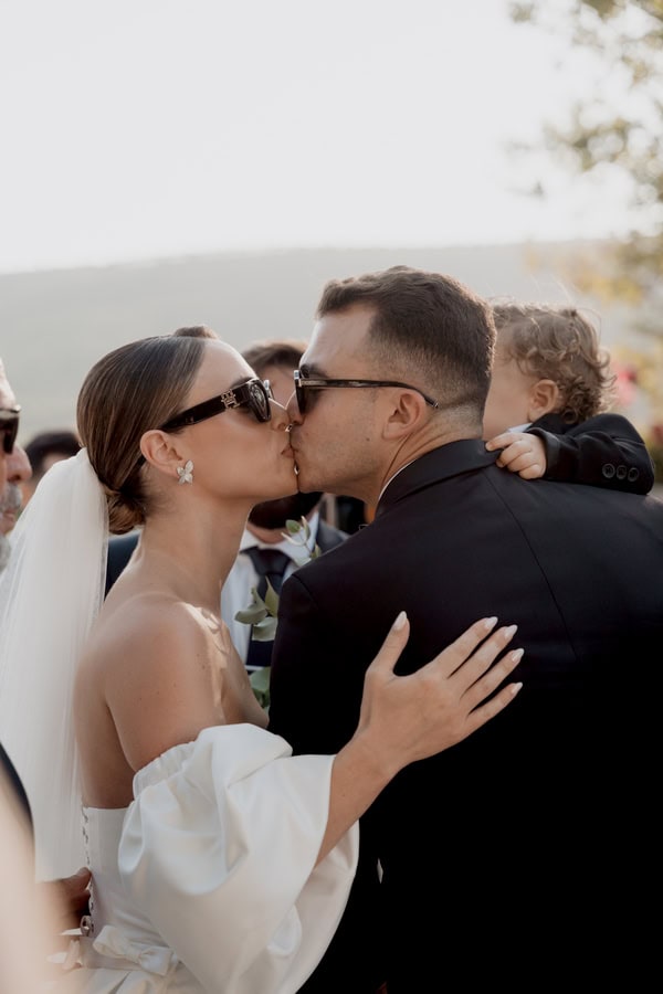 Romantic Chic Wedding Heraklio With White Flowers