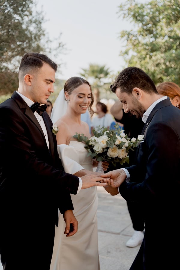 Romantic Chic Wedding Heraklio With White Flowers