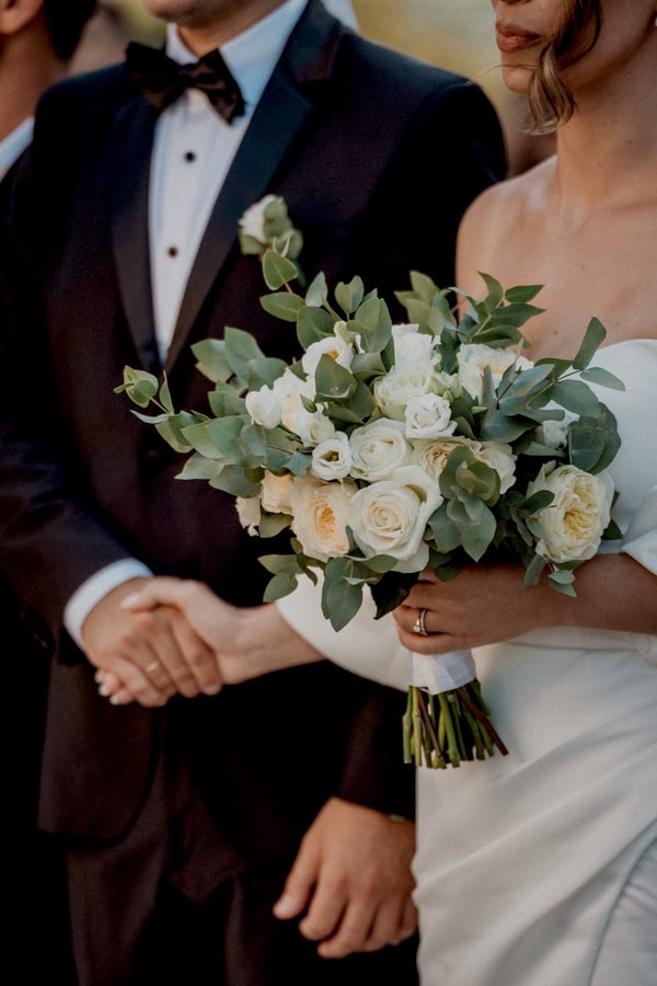 Romantic Chic Wedding Heraklio With White Flowers