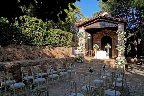 Romantic Summer Wedding Athens With White Flowers