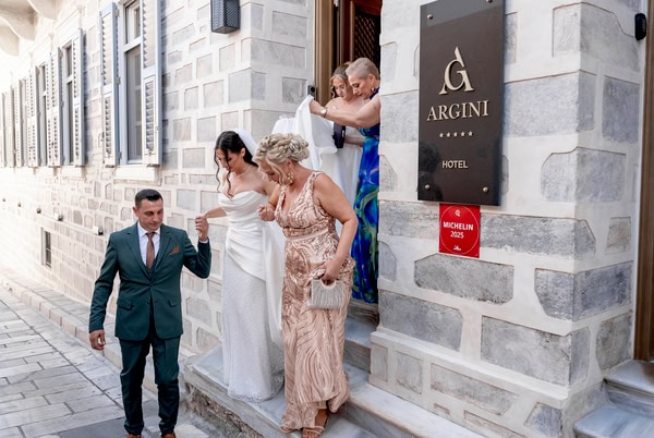 Summer Chic Wedding In Syros