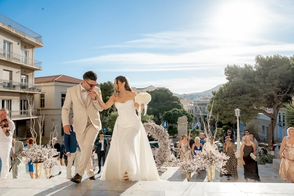 Summer Chic Wedding In Syros