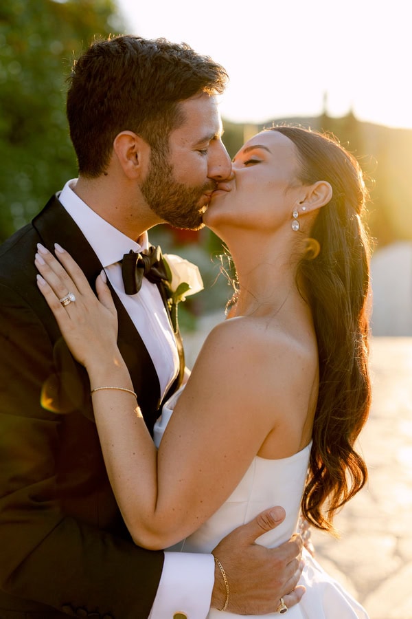 Summer Romantic Wedding In Kefalonia With White Florals