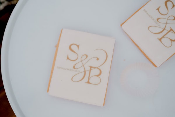 Summer Romantic Wedding With White And Dusty Pink Details