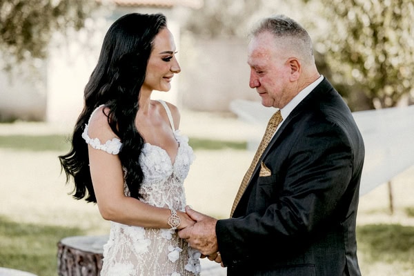 Chic Wedding All White Blooms