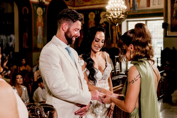 Chic Wedding All White Blooms