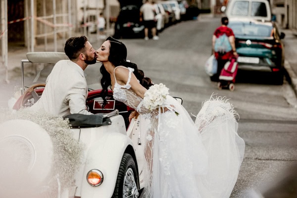 Chic Wedding All White Blooms