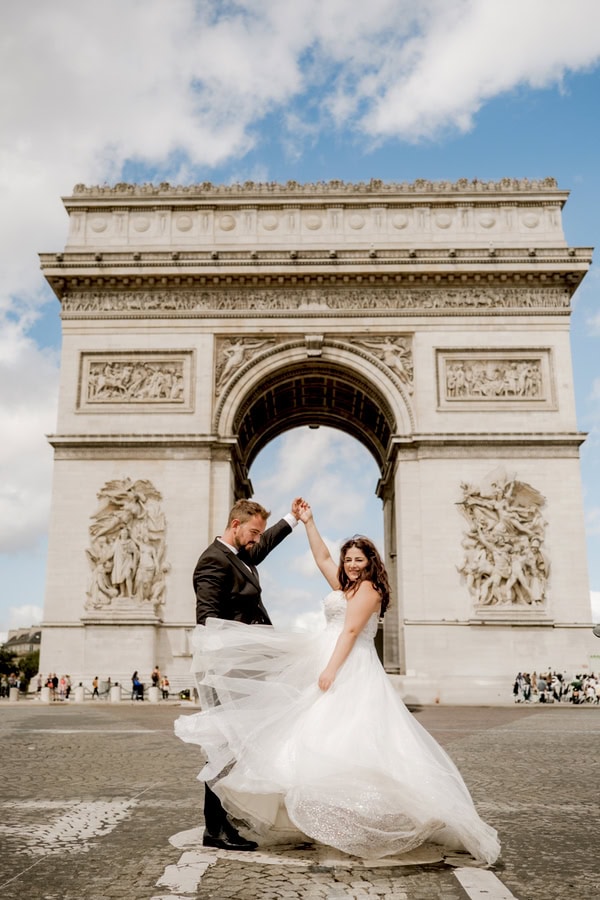 Romantic Next Day Photo Session Paris City