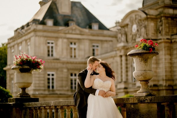 Romantic Next Day Photo Session Paris City