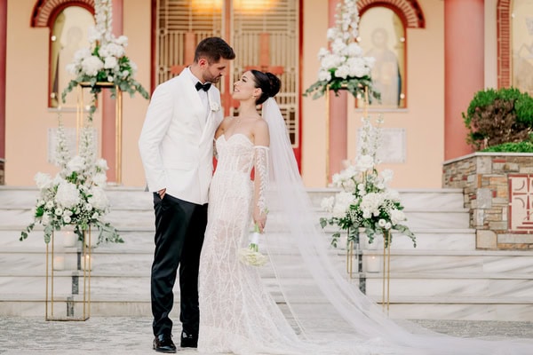 Ρομαντικός καλοκαιρινός γάμος με λευκές λεπτομέρειες στη Λάρισα | Φανή & Σταύρος Ρομαντικός καλοκαιρινός γάμος με λευκές λεπτομέρειες στη Λάρισα | Φανή & Σταύρος