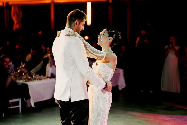 Romantic Summer Wedding Larisa White Details