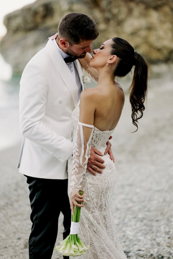 Romantic Summer Wedding Larisa White Details