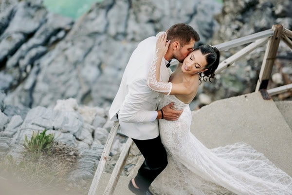 Romantic Summer Wedding Larisa White Details