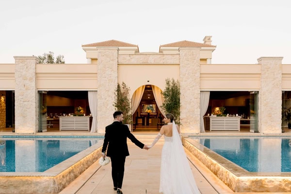 Romantic Wedding Orizontes Estate All White Florals
