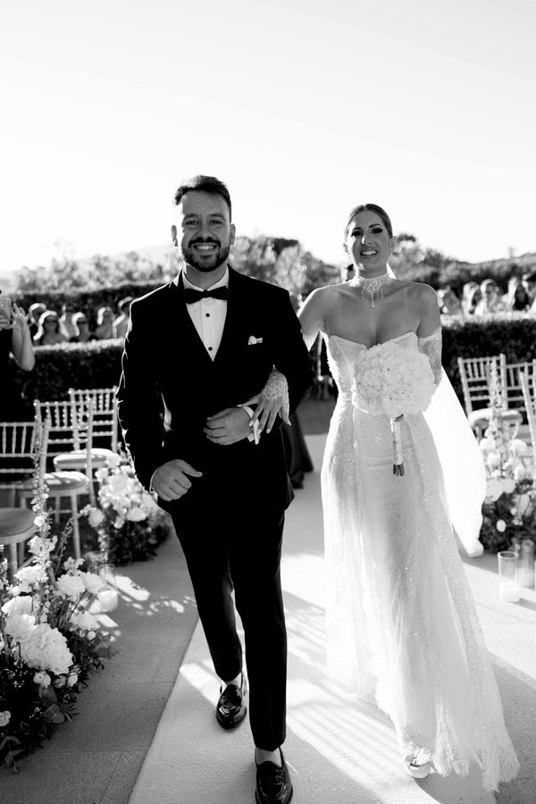 Romantic Wedding Orizontes Estate All White Florals