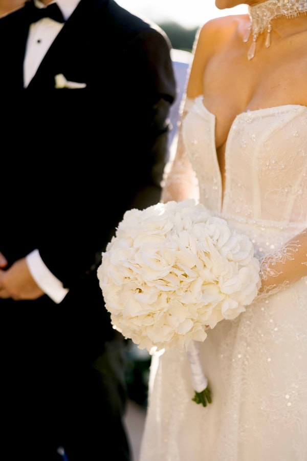 Romantic Wedding Orizontes Estate All White Florals