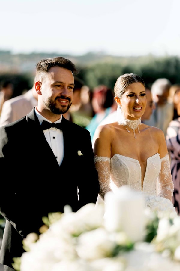 Romantic Wedding Orizontes Estate All White Florals